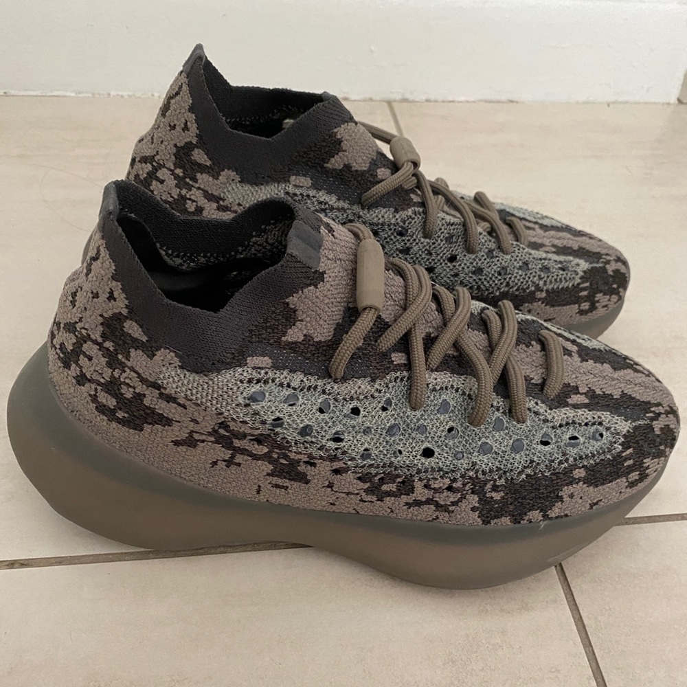 YEEZY BOOST 380
